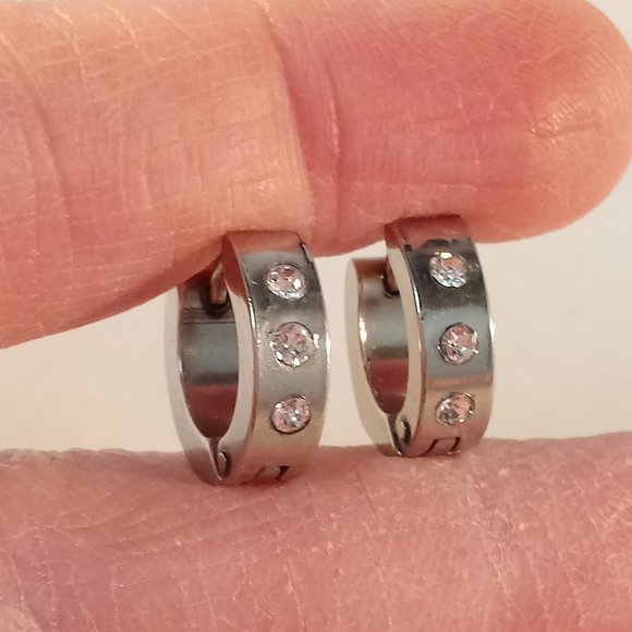 Mens Silver Stainless Steel Diamond Zircon Hoop Huggie Earrings 14mm Party Gift - Picture 2 of 5